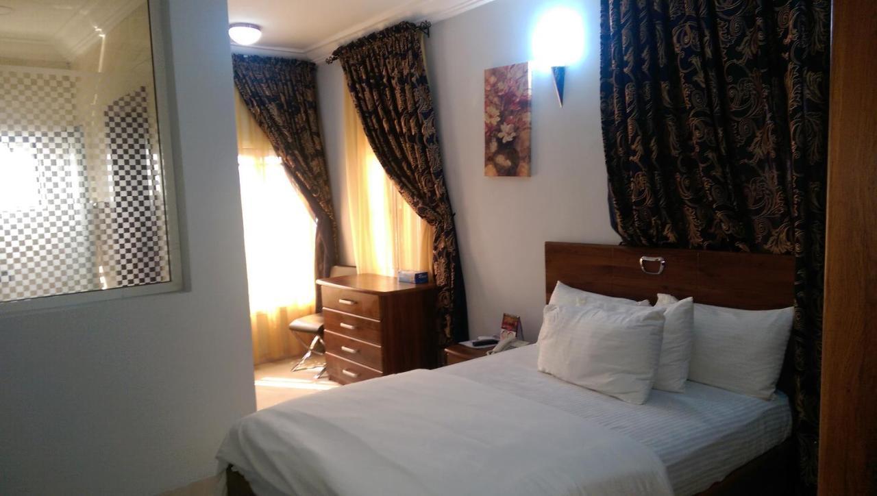 Kh Lodge Abuja Exteriér fotografie